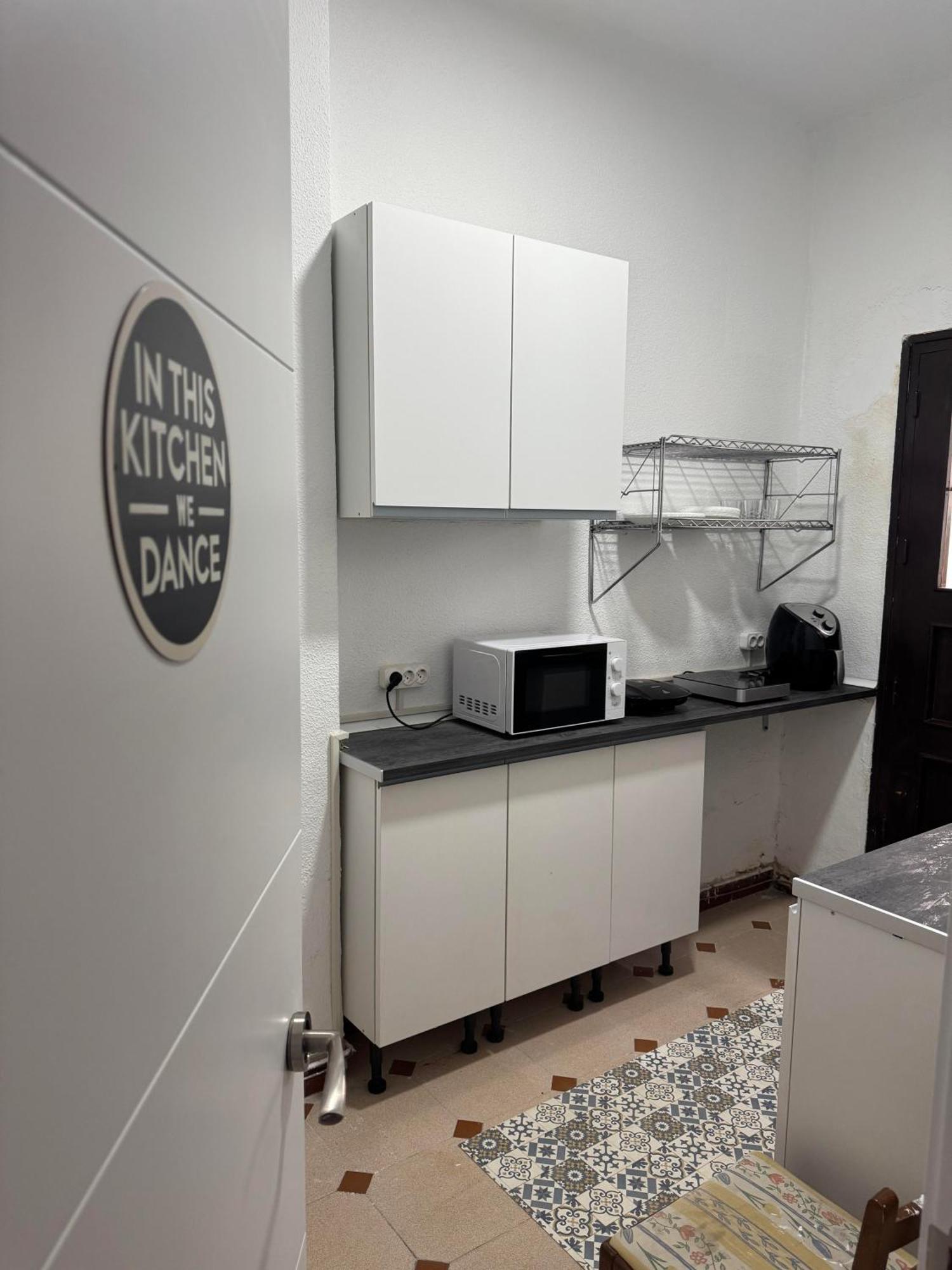 Hostal El Torero Alcalá de Henares Eksteriør billede